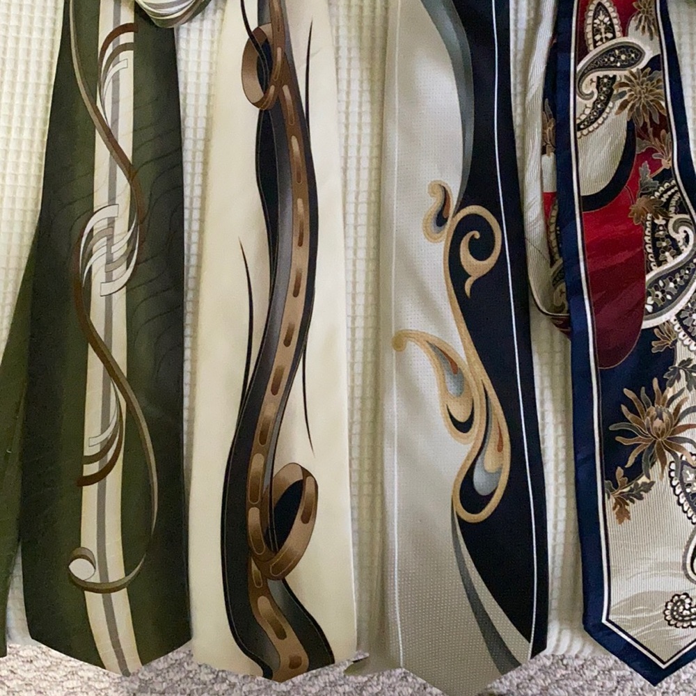 4 Men’s SILK Neckties